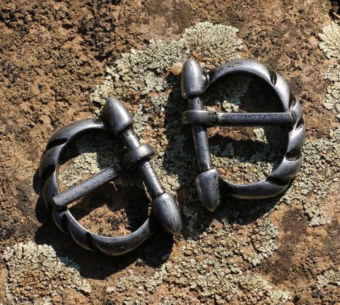 HISTORICAL BUCKLE XII, COLOUR SILVER