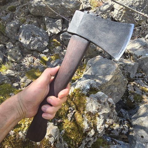 KANADISCHE GESCHMIEDETE AXT - FRASER