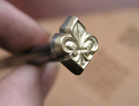 LILIEN - FLEUR DE LIS, LEDERSTEMPEL