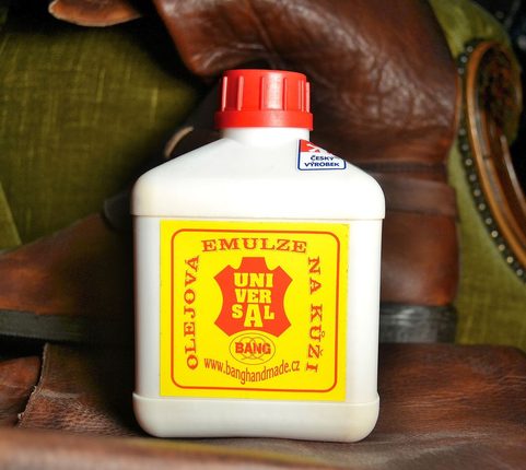 ÉMULSION D'HUILE POUR L'ENTRETIEN DU CUIR 0,5 L