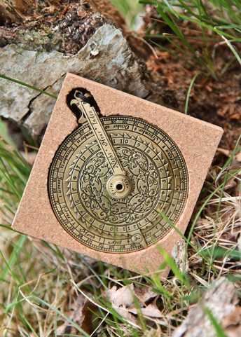 NIGHT AND TIDE POCKET CLOCK / COUNTER, BRASS