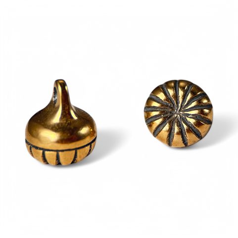 BUTTON, EARLY MIDDLE AGES, BRONZE