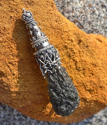 SCEPTER OF THE UNIVERSE, LUXURY MOLDAVITE NECKLACE, SILVER 925, COLLECTION BOHEMIA