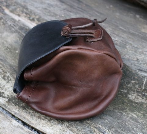 CEDRIC, SAC MÉDIÉVAL EN CUIR