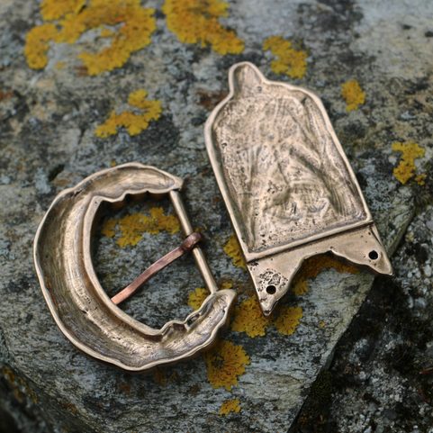 FENRIR BORRE STYLE - BELT BUCKLE AND STRAP END, BRONZE