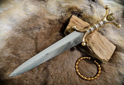MAEG, CELTIC ANTHROPOMORPHIC BRONZE DAGGER
