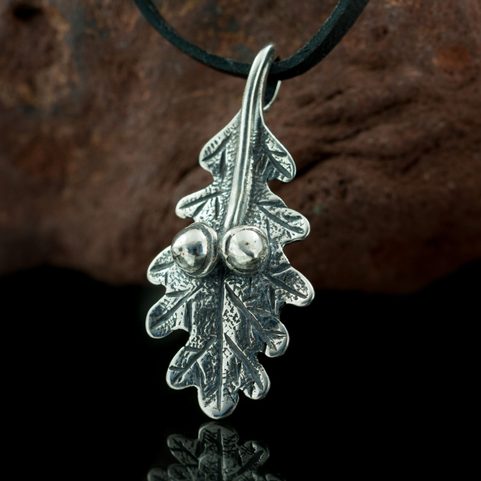 OAK LEAF, STERLING SILVER CHARM