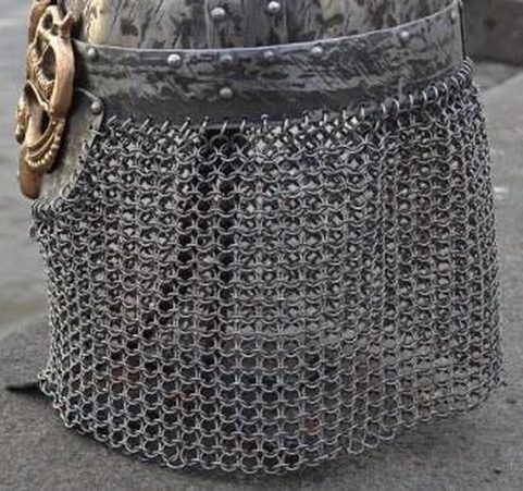 BUTTED CHAIN MAIL ARMOUR PATCH FOR HELMETS, 8 MM, 20 X 100 CM
