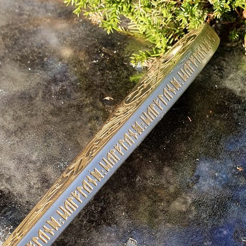 VENGEANCE GOLDEN EDITION ETCHED THROWING KNIFE WITH VEGVÍSIR - 1 PIECE