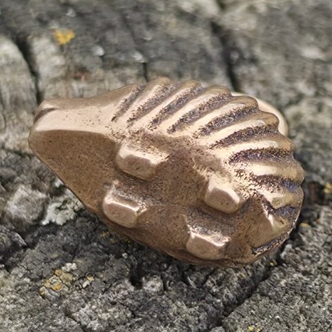 PENDENTIF HÉRISSON CELTIQUE, RÉPLIQUE DE L'ÉPOQUE DE LA TÈNE, BRONZE