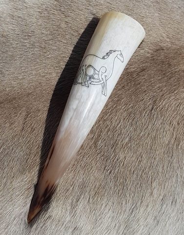 SLEIPNIR, ODIN'S HORSE, CARVED DRINKING HORN - 0.3 L