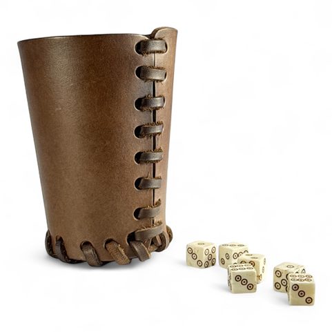 DÉS ET LES DÉS EN CUIR TASSE
