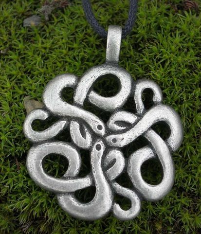 CELTIC KNOT - SNAKES, PENDANT, TIN ALLOY