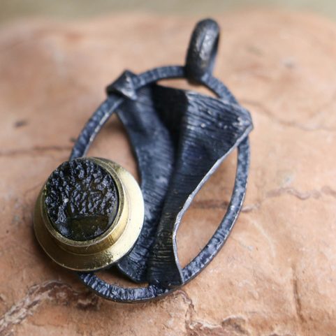 TETHA SILVER PENDANT WITH MOLDAVITE, GOLD PLATED