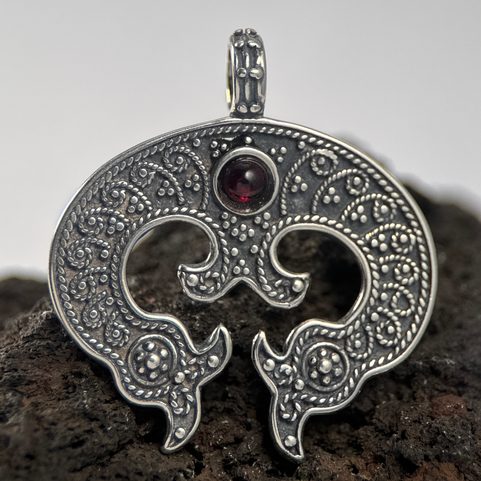 LUNULA, WOMEN'S EARLY MEDIEVAL PENDANT, AG 925