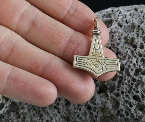 GOTLAND, THOR'S HAMMER, BRONZE AMULET