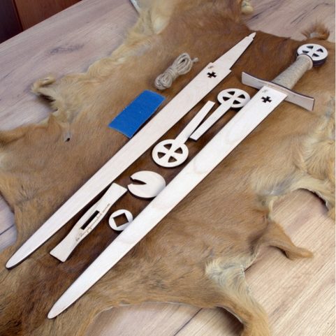 MEDIEVAL SWORD KIT
