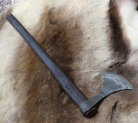 ERIK VIKING AXE - SHARP REPLICA