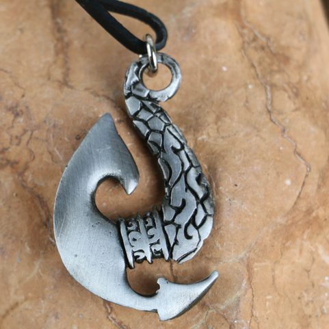 MAORI HOOK PENDANT SO CALLED HEI MATAU