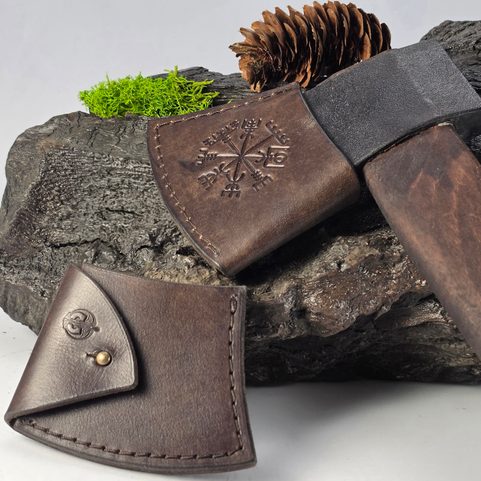 LEATHER SHEATH FOR A CANADIAN AXE, VEGVISÍR