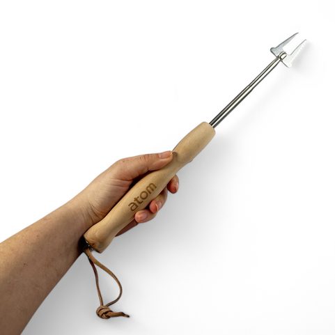 TELESCOPIC ROASTING FORK