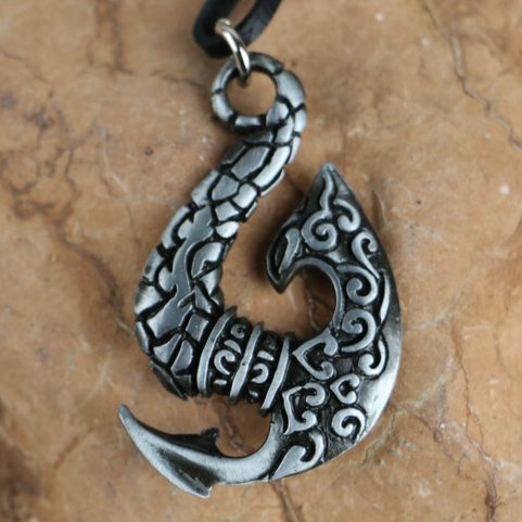 MAORI HOOK PENDANT SO CALLED HEI MATAU