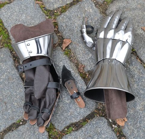 MEDIEVAL FINGER GAUNTELTS II, FOR SWORD FIGHT, POLISHED, CZECH TOP QUALITY