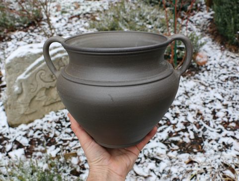 DOUBLE-EARED VASE INFLUENCED BY ANTIQUE PATTERNS, CELTIC GRAPHITE CERAMIC