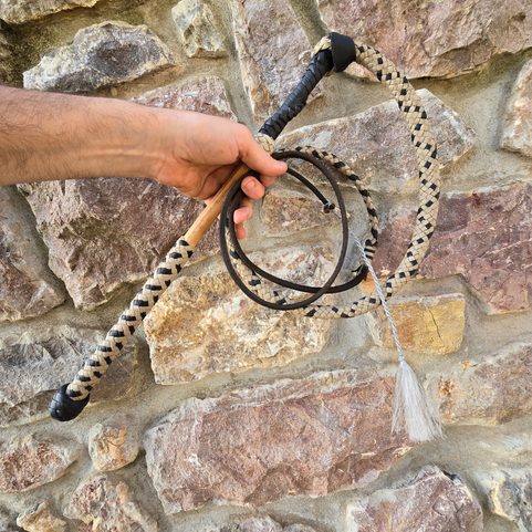 FOUET EN CUIR, 250 CM