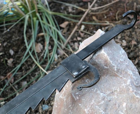 FORGED ADJUSTABLE POT HANGER WITH TRAMMEL HOOK