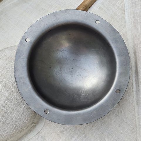 SCHILDHAUBE, RÖMISCH, UMBO, RUND