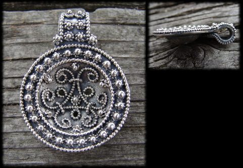 CONCAVE BIRKA PENDANT, SILVER