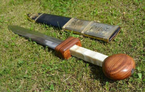 GLADIUS SWORD WITH DECORATED SCABBARD