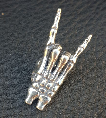 DEVIL HORNS - PENDENTIF EN ARGENT POUR LES ROCKERS