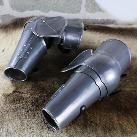 HANDS - THE ROYAL GUARD   DURALUMIN - COSTUME RENTAL