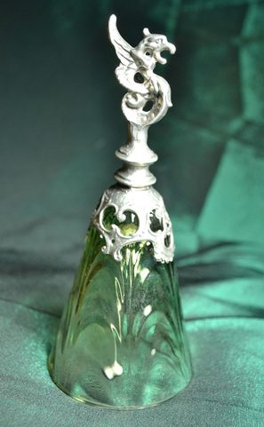GRIFFIN, GLASS BELL