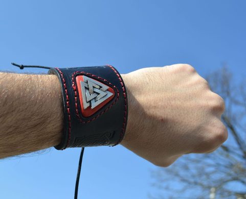 VALKNUT, WIKINGER-ARMBAND AUS LEDER