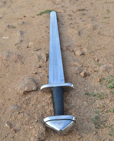 VIKING SWORD, TYPOLOGIE DE GEIBIG V, VERSION 1