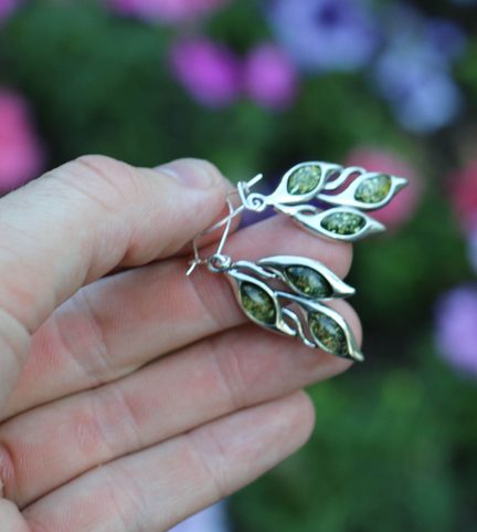 KUPALA, BOUCLES D'OREILLES EN AMBRE, VERT, ARGENT