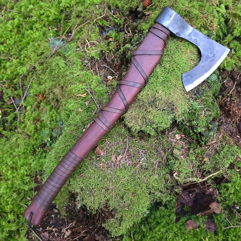 RAGNAR LOTHBROK, VIKING AXE