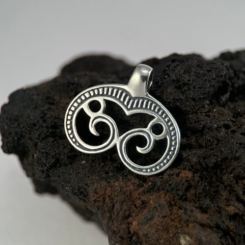 GREAT MORAVIA LUNULA, SILVER PENDANT