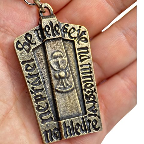 HUSSITE PAVISE SHIELD, KEYCHAIN, OLD BRASS