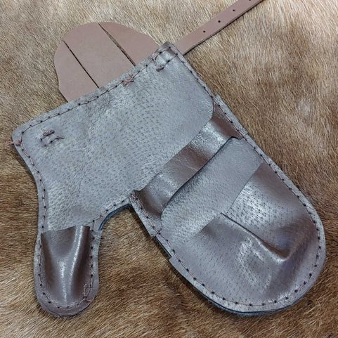 SWORD COMBAT GLOVES, RIGHT HAND