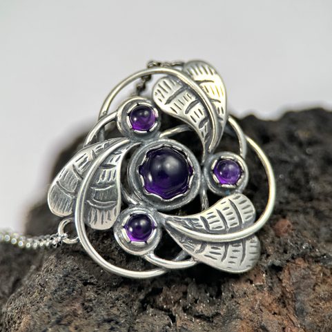 TRISKEL, JUGENDSTILSCHMUCK, HALSKETTE, AMETHYST AG 925/1000