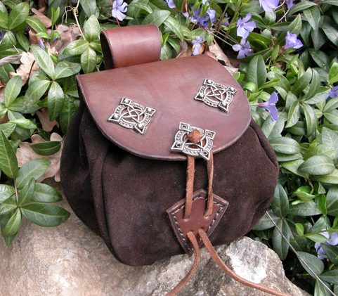 LEATHER POUCH - GERMAN NATIONAL MUSEUM