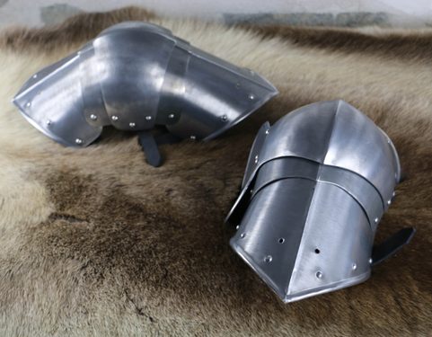 POLEYNS - THE ROYAL GUARD  DURALUMIN - COSTUME RENTAL