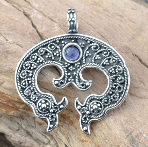 LUNULA, WOMEN'S EARLY MEDIEVAL PENDANT, AG 925
