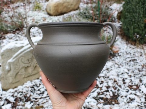 DOUBLE-EARED VASE INFLUENCED BY ANTIQUE PATTERNS, CELTIC GRAPHITE CERAMIC