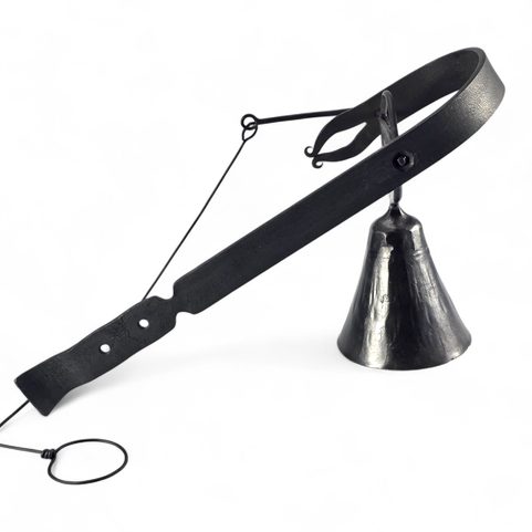 GESCHMIEDETE HOFGLOCKE