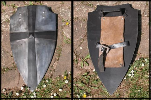 BOUCLIER DE COMBAT MÉDIÉVAL - BOUCLIERS DE COMBAT